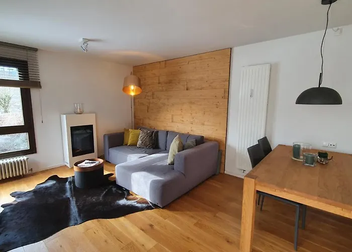 Bungalow Mit Terrasse Im Alpinen Stil